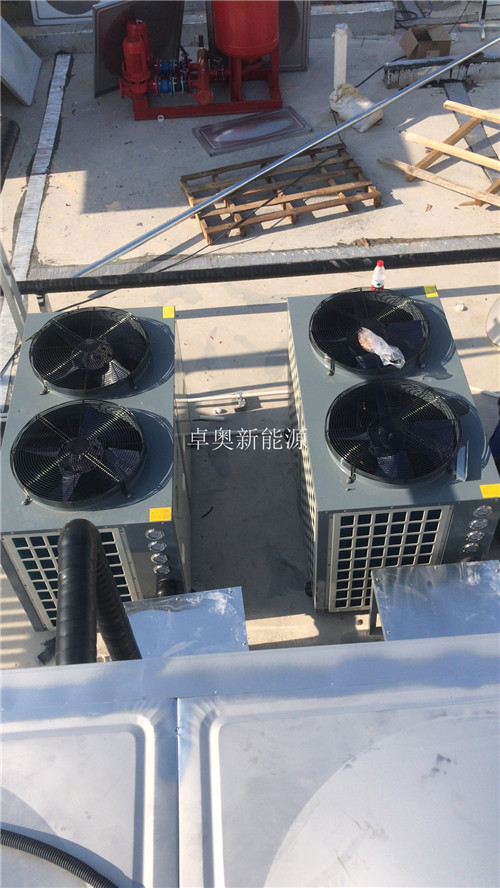 鹽城東臺許河衛(wèi)生院太陽能加空氣能